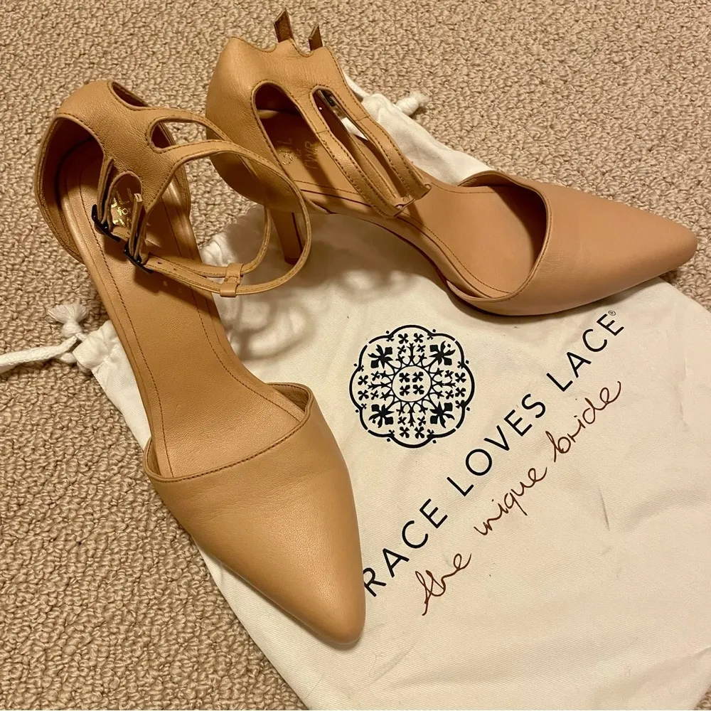 Grace Loves Lace Tan Leather Honor Occassionwear Heels in Sand 39/8.5 - Image 2