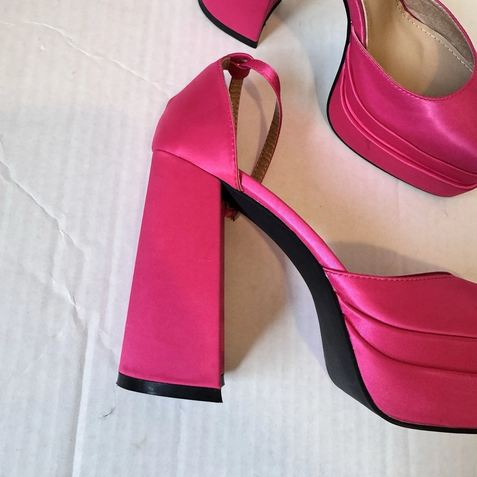 Fuchsia Satin Platform Pumps Chunky Heels Womens 8.5 Barbie Bratz Y2K Coquette Pink - Image 2