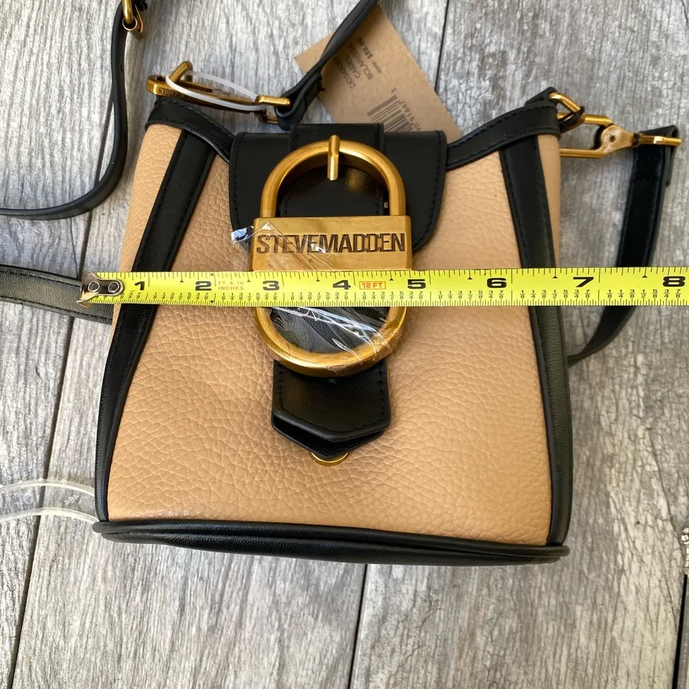 Steve Madden Big Buckle Crossbody Bag - Image 8