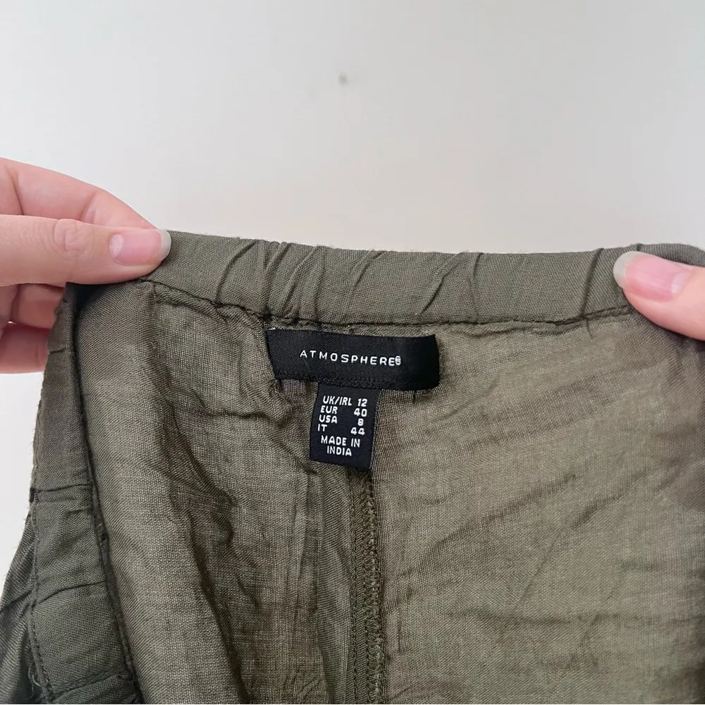 Green Shorts with Design Embroidered - Image 5