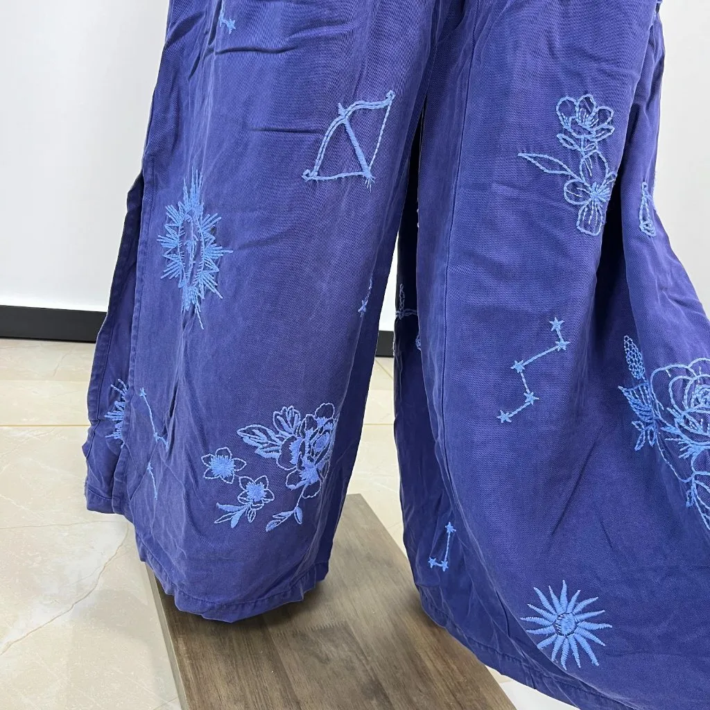 NWOT Johnny Was Wide Leg Embroidered Floral Pants Size L Blue Elastic waist - Image 9