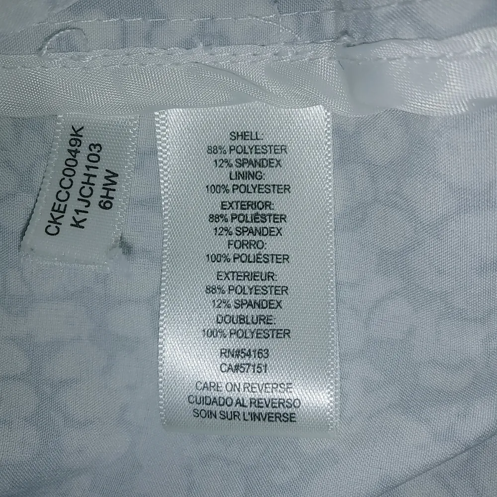 Calvin Klein XL Shacket Cargo Drawstring Belt Jacket in Light Gray Snakeskin - Image 6