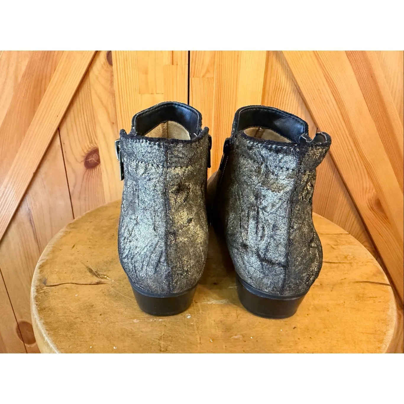 Naturalizer Blair crushed velvet Gold Ankle Boot Bootie Woman Sz 6M - Image 4