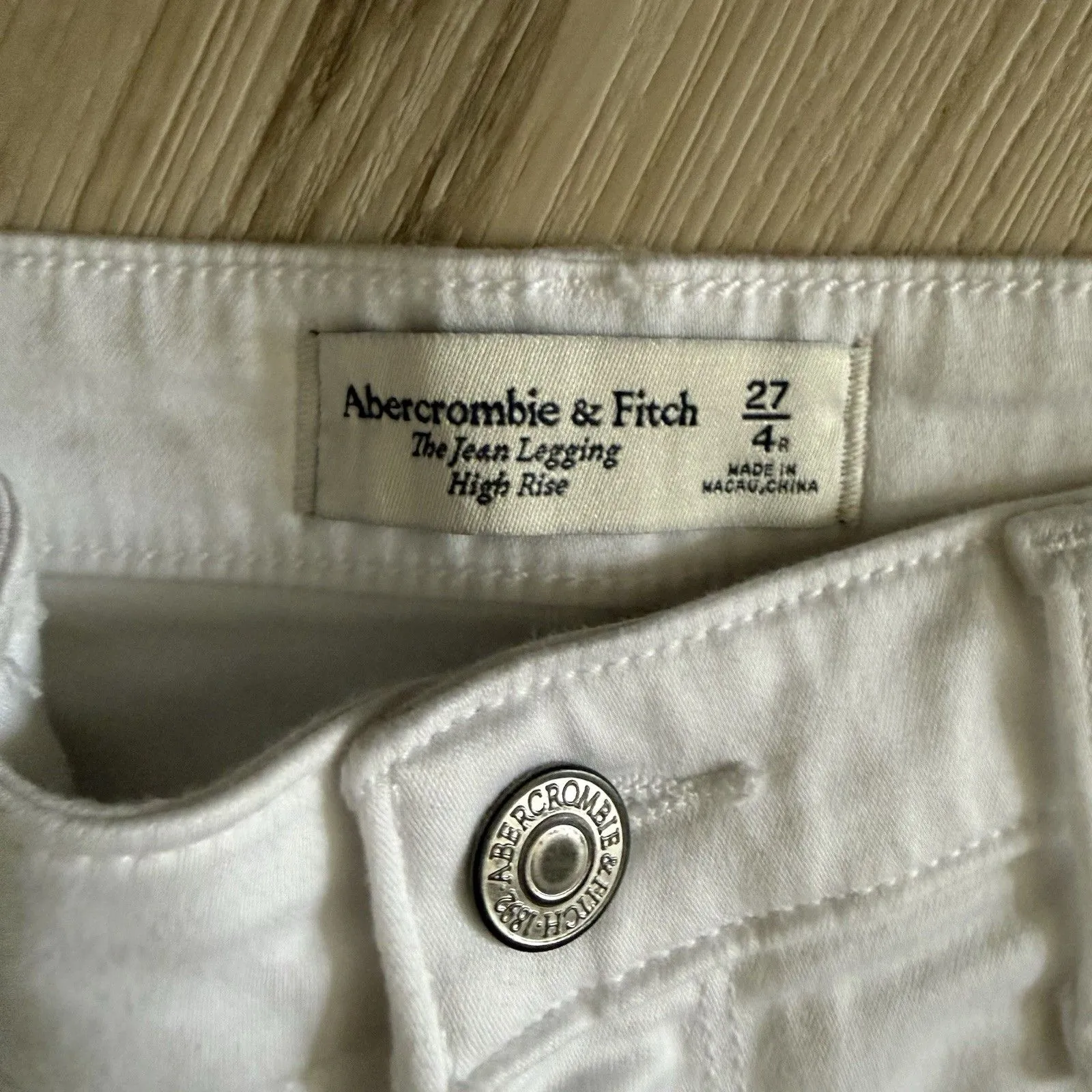 Abercrombie & Fitch Slim Straight White Pants Cotton Denim Jeans Size 27 - Image 6