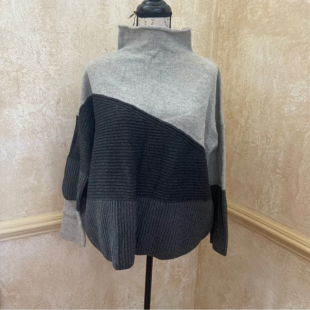 French Connection mock neck Color Block Wool Blend Sweater Grey Sz L - Image 2