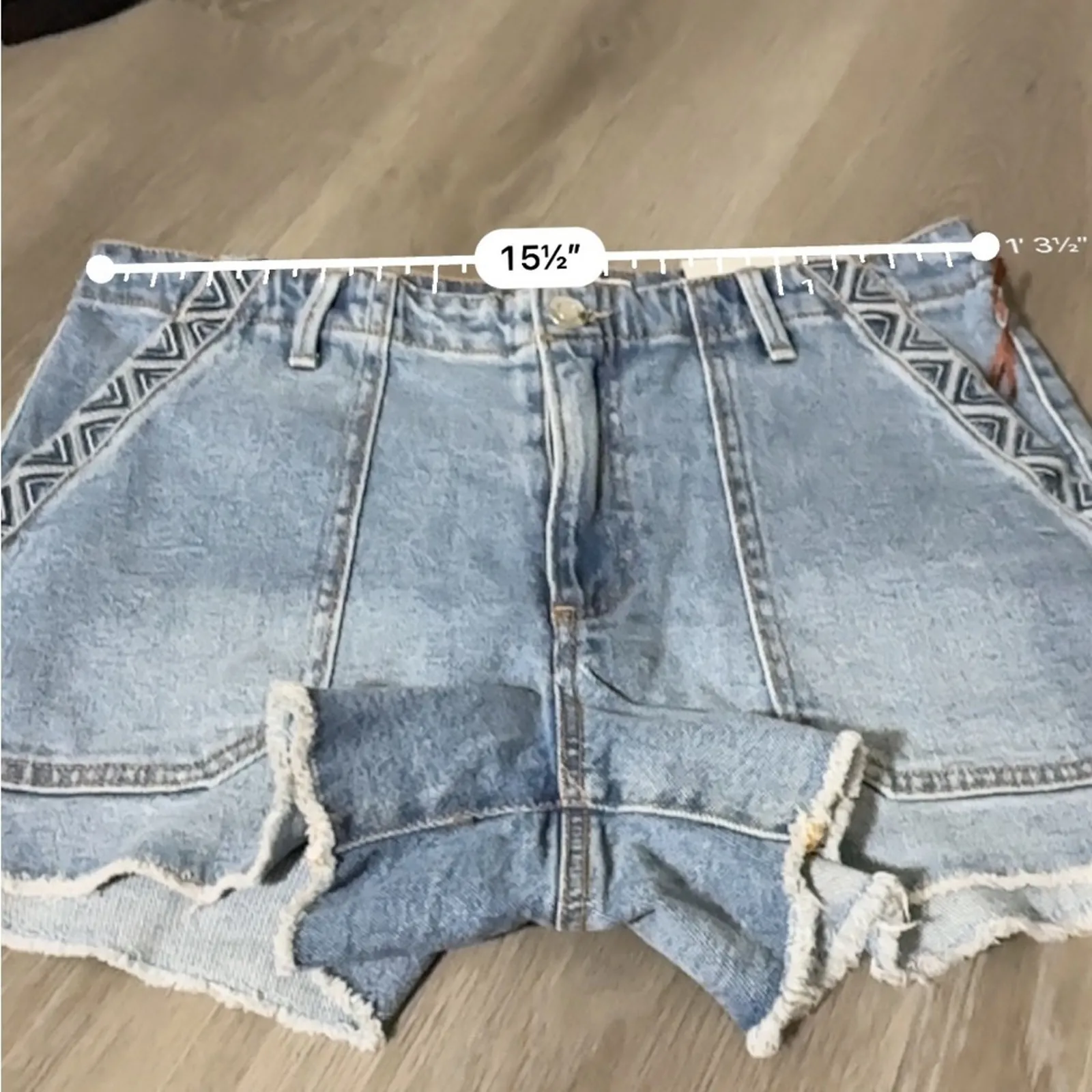 Knox Rose Light Wash Embroidered Side Pockets Raw Hem Mid Rise Shorts Sz 10 NEW‎ - Image 8