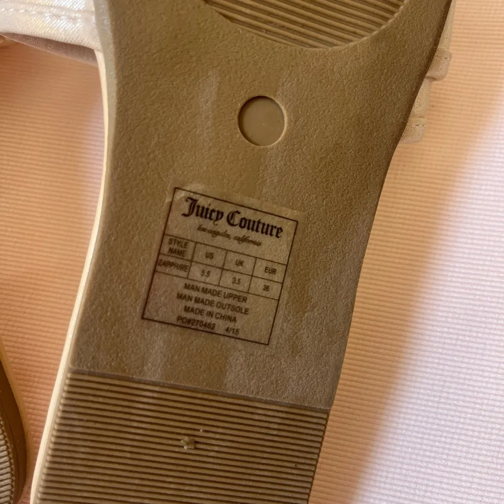 Juicy Couture White Slide Sandals with Heart Detail - Image 8