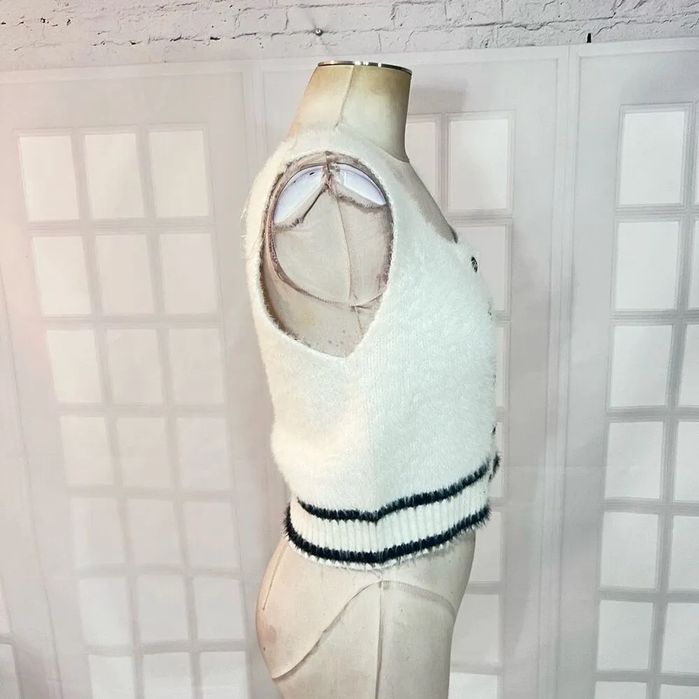 POL White Fuzzy Button Down Square Neck Sleeveless Sweater Size Medium - Image 4