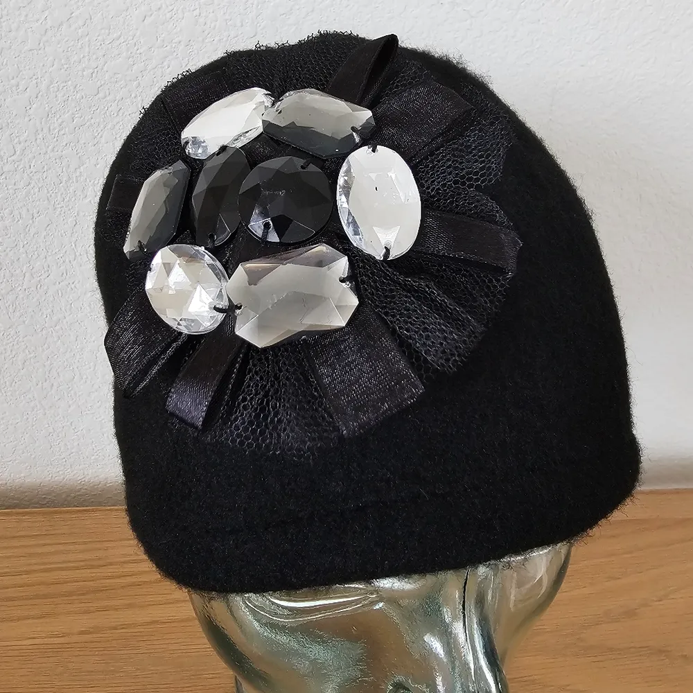 Vintage Wool Cloche Black Hat with taffeta and rhinestones - Image 3