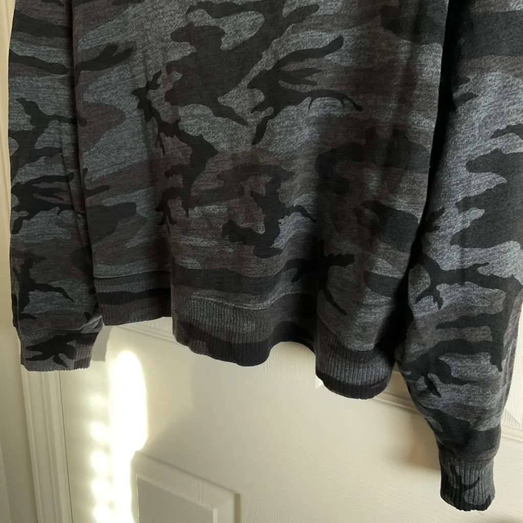 Rails Ramona Iron Camo Crewneck Sweatshirt Gray Black Size X-Large - Image 5