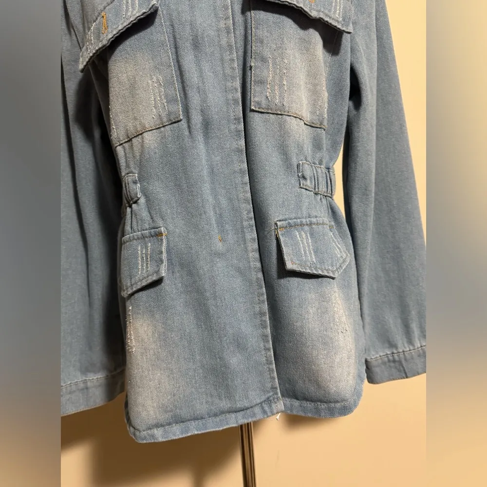EUC Aimeite Light Wash Distressed Button Up Denim Jacket size 2XL Blue - Image 4