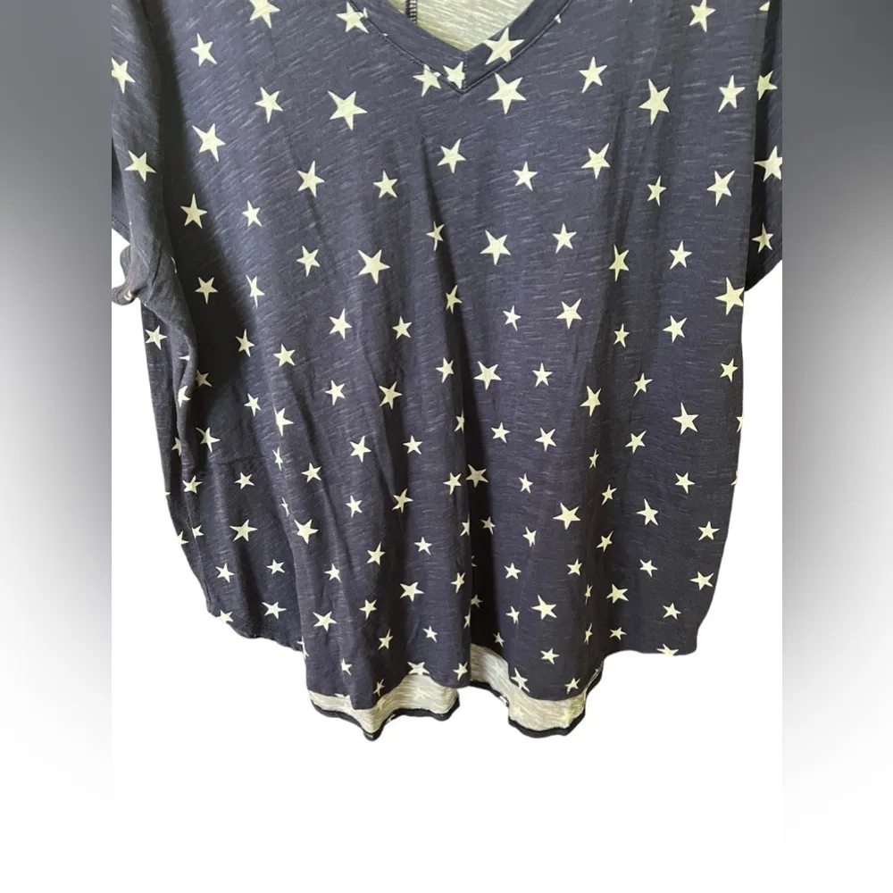 Cynthia Rowley Blue White Star V-Neck T-Shirt Size 2X Short Sleeve - Image 5