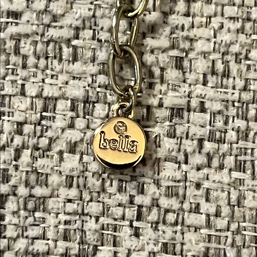 Bella Jack Blue Stone with Wavy Silver and Gold Tone Pendant Necklace - Image 5