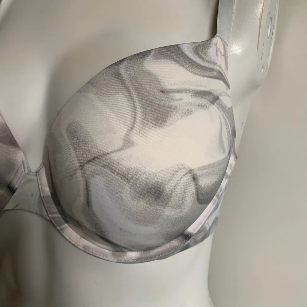 *NWOT* 32DD wear everywhere PINK Victorias Secret gray marbled bra - Image 3