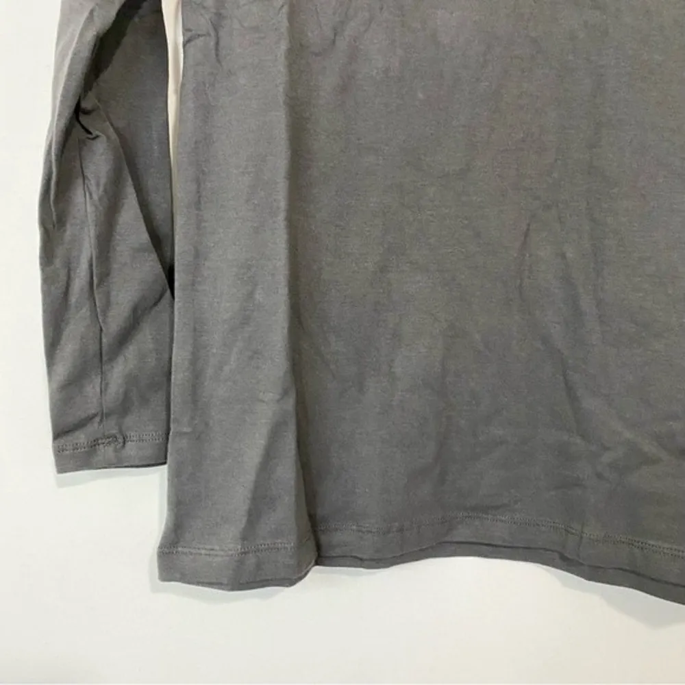 Zenana Outfitters Women’s V Neck Long Sleeve Tee Shirt Ash Gray Size Small NWOT - Image 5