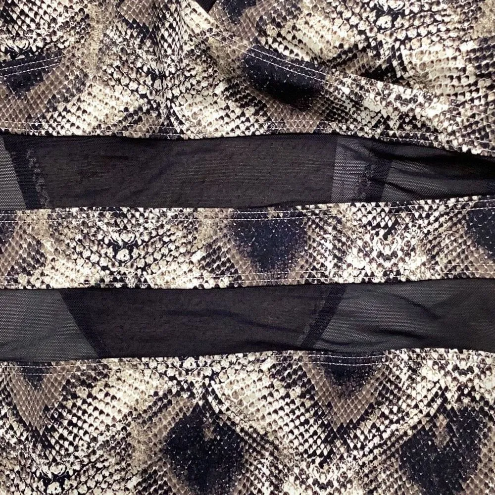 New. BLEU Rod Beattie snake print swimsuit. Retails $139 size 8 Black - Image 8