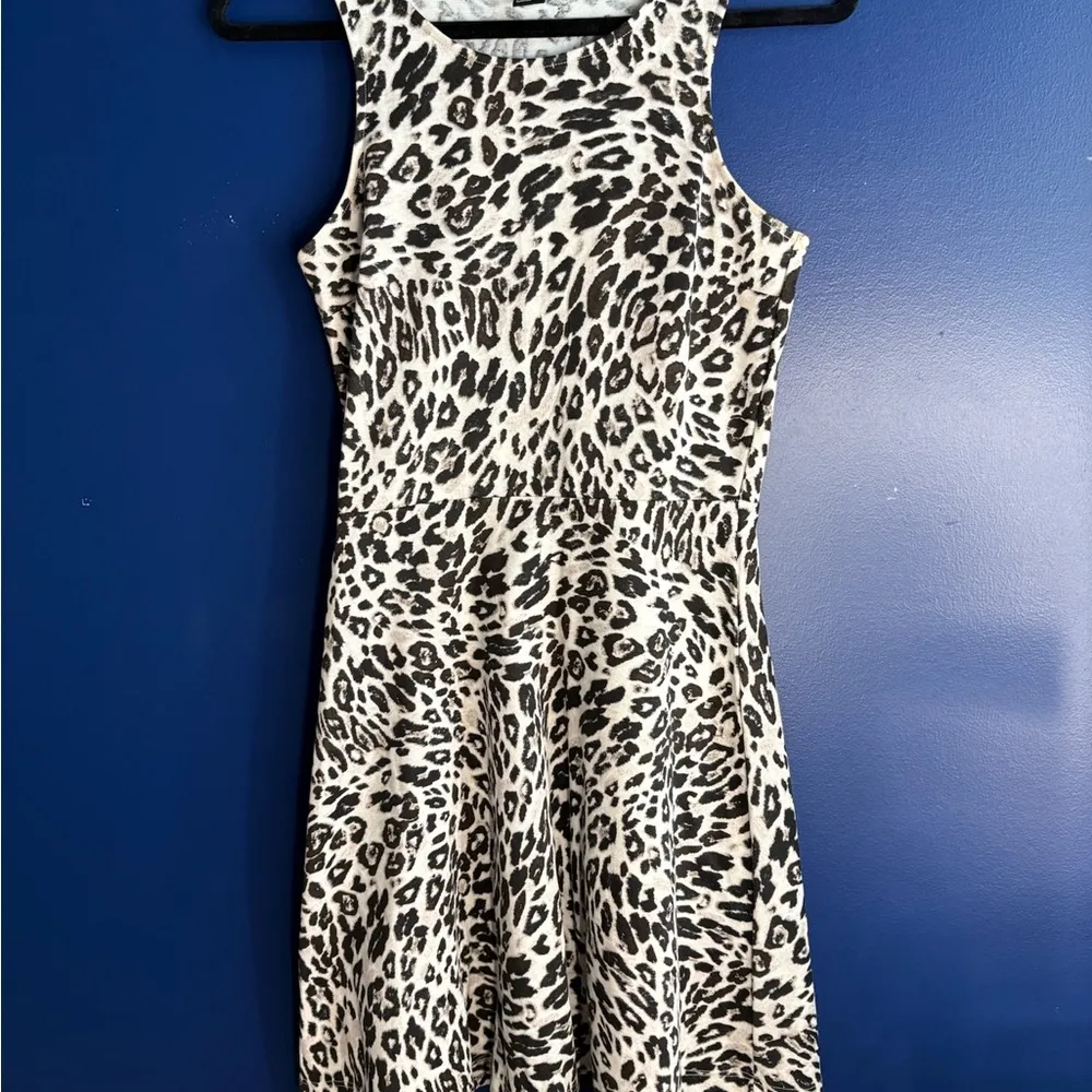 H&M Black and White Patterned dress size S - Image 5