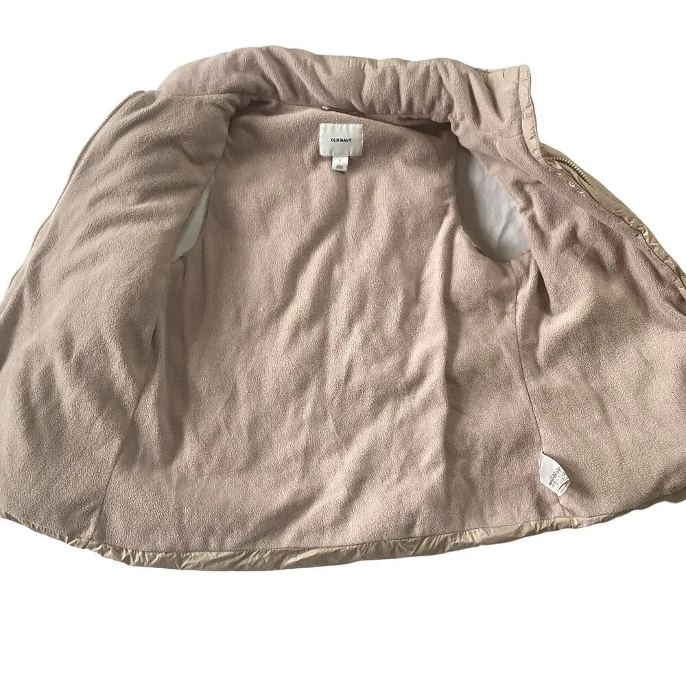 Old Navy Frost-Free Puffer Vest - Image 6