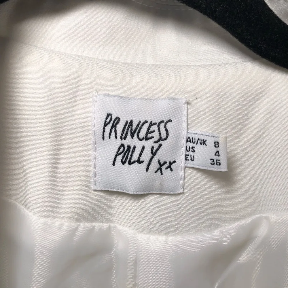 Princess Polly White  Oversized High Waisted Suit Set Size US 4 - Image 4