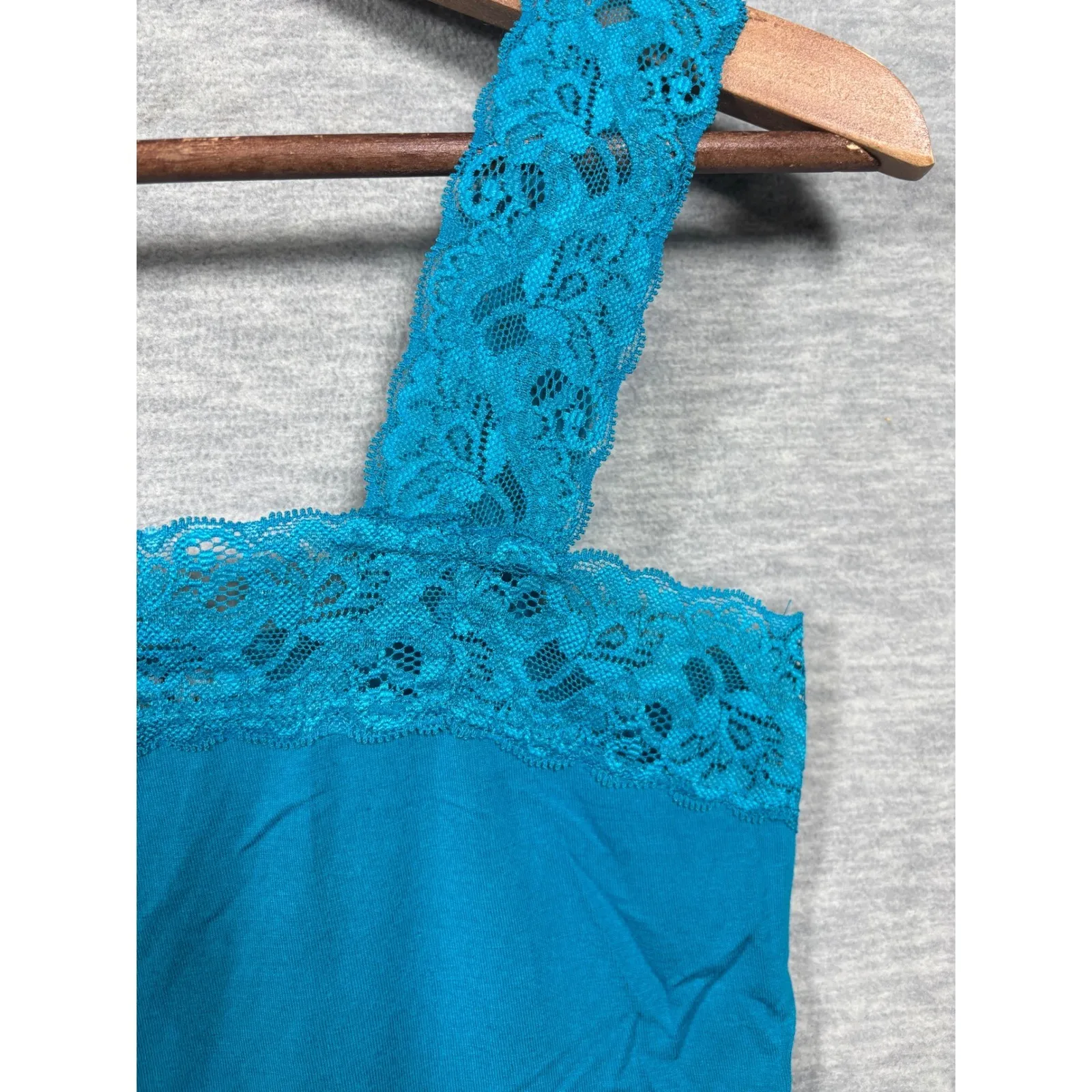 Y2K Tank Top Size S Petite Halogen Lace Trim Tank Top Teal Blue Stretch - Image 2