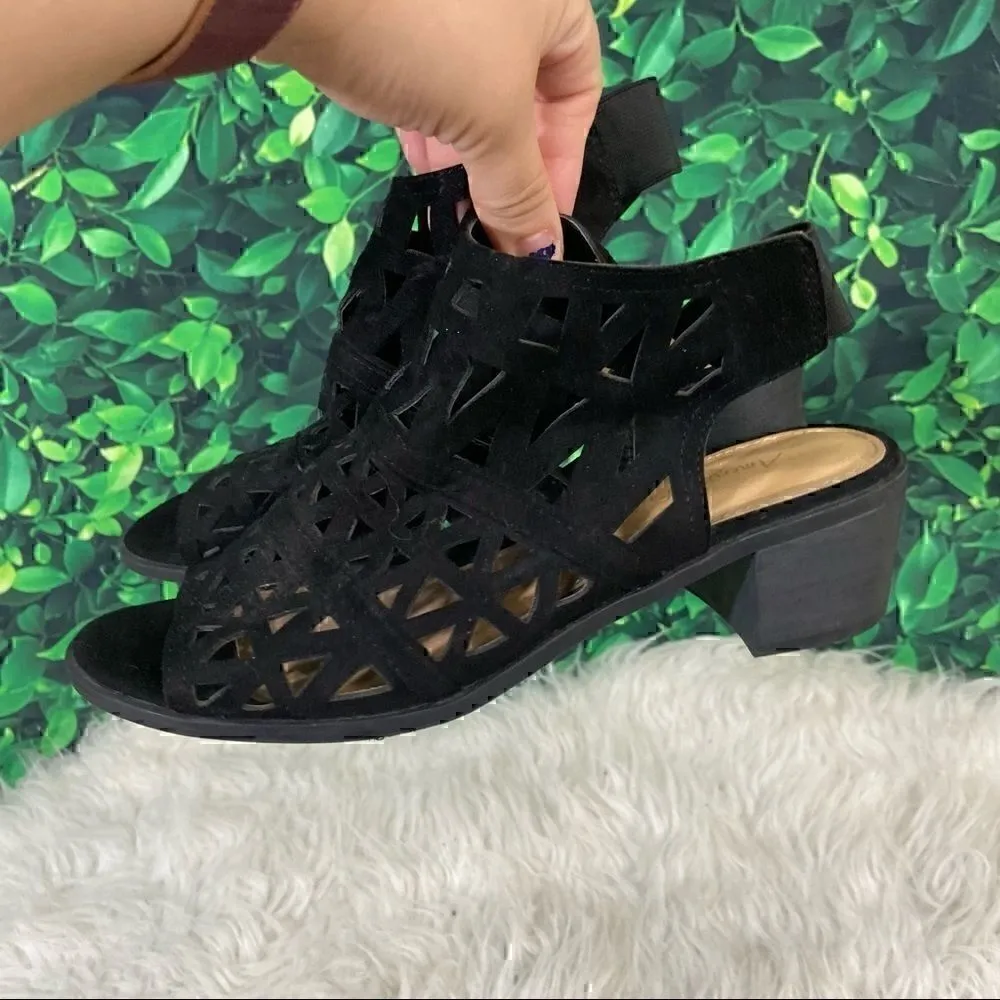 American Eagle cutout style casual sandals 7.5 Black - Image 13