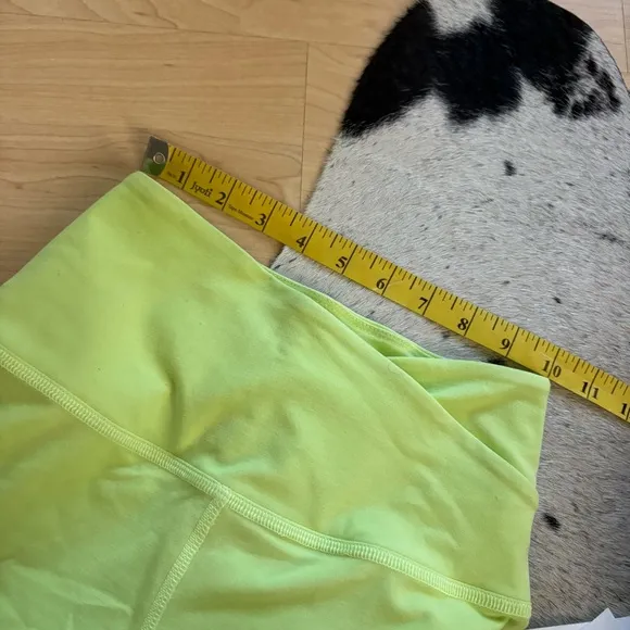 BEYOND YOGA NWT SpaceDye At Your Leisure High Waisted‎ Corssover Shorts Size XS - Image 9