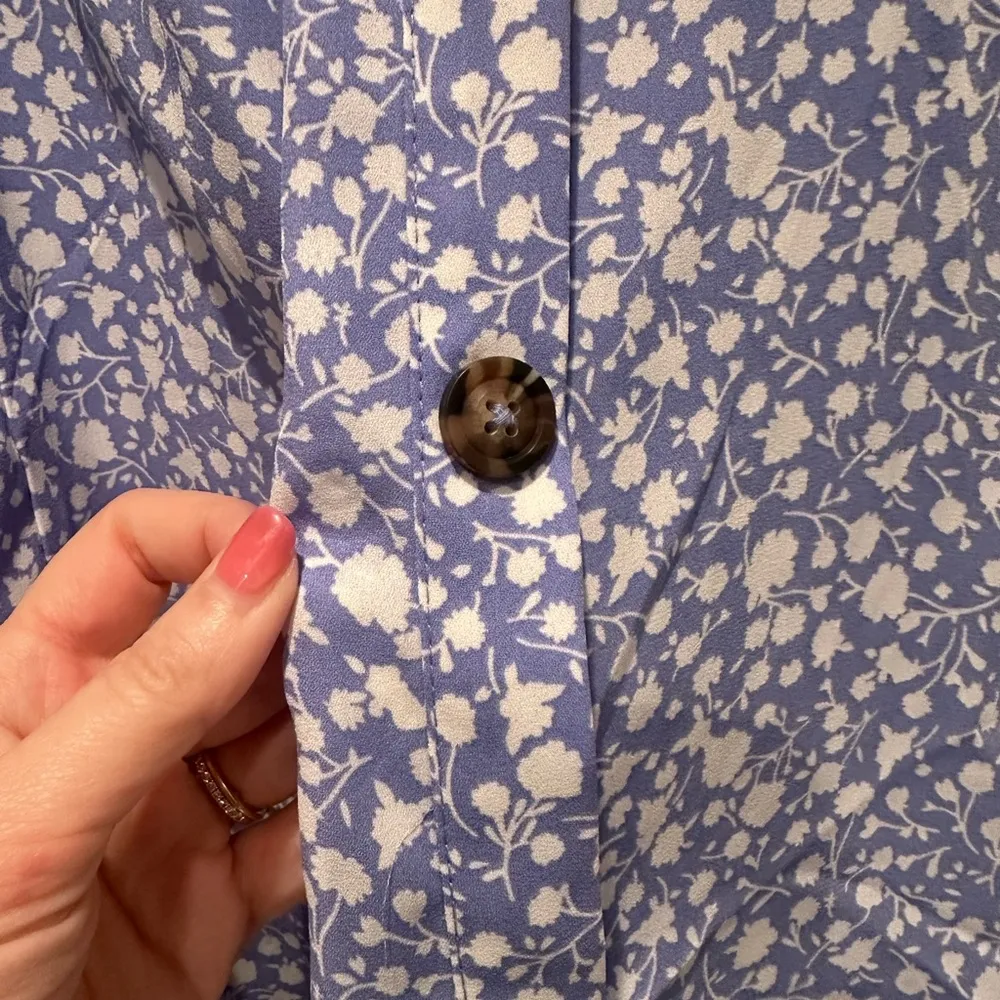 Sienna Sky Blue‎ White Floral Mini Dress Size XS Flutter Sleeves Buttons Summer - Image 7