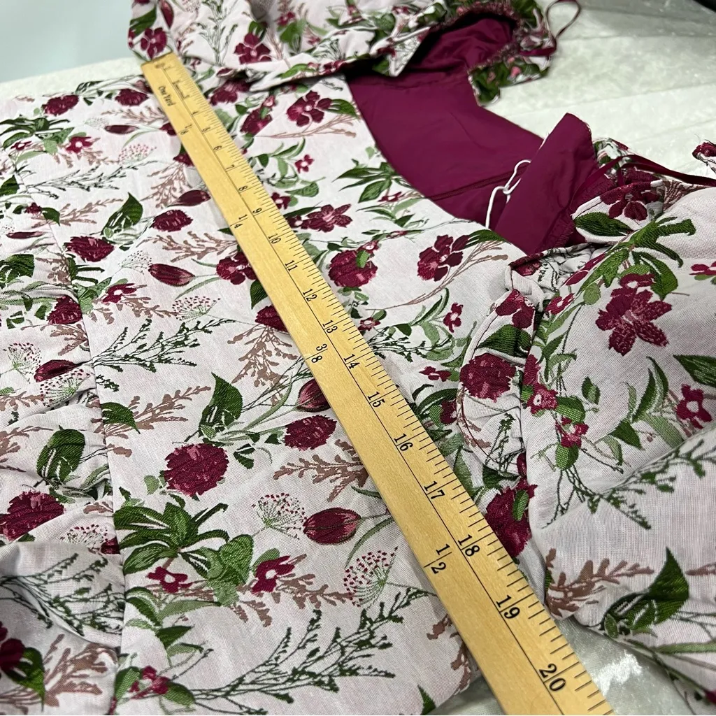 NWT L maroon pink Floral Puff Sleeve tapestry Top botanical print feminine Size L - Image 5