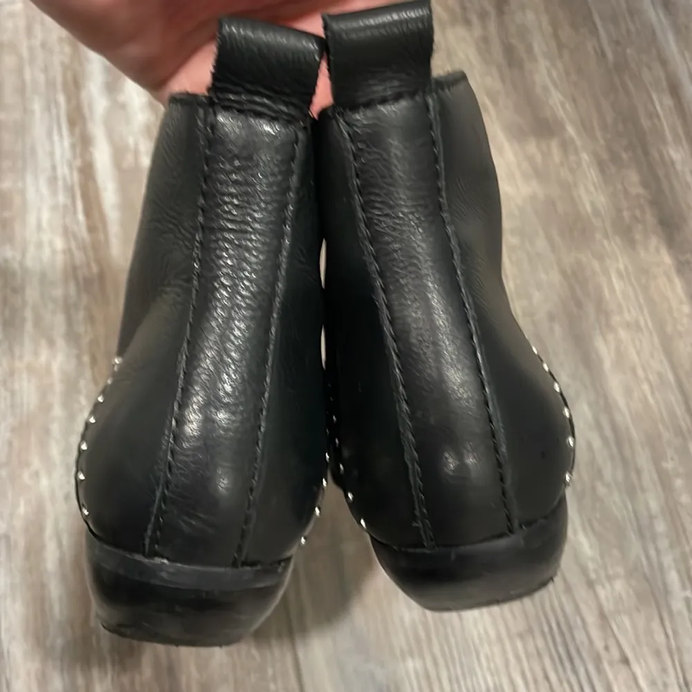 Dolce Vita Uma Black & Silver Studded Ankle Booties Size 7 EUC - Image 6