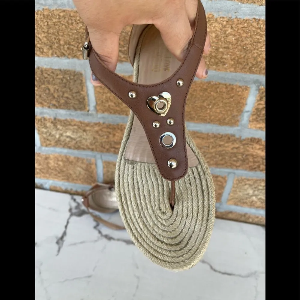 LOVE MOSCHINO LEATHER GOLD SANDLES SIZE 40.5 - Image 4