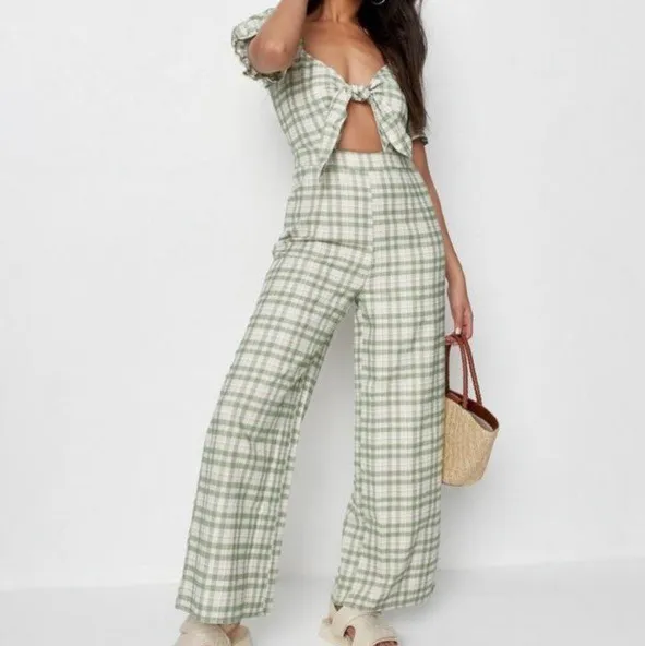 Missguided Green Jumpsuit - Image 3