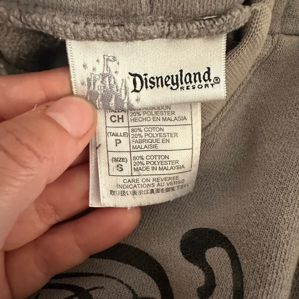 VTG Disneyland Resort Pirate Princess Gray Hoodie Sz S - Image 6