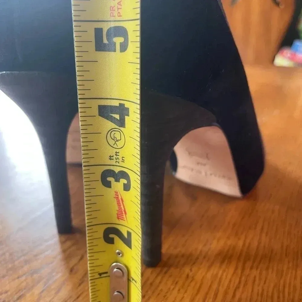 White House Black Market WHBM‎ Leather/Suede Heels Size 8 Like New! Bin D - Image 4