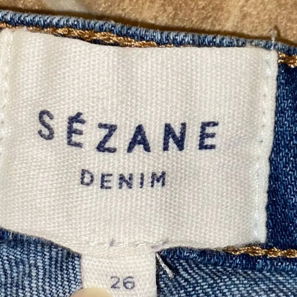 Sezane Brut Sexy High Rise Straight Leg Raw Frayed Step Hem Blue Jeans, Size 26 - Image 5