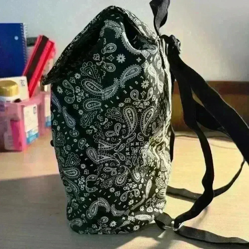 Black & White Bandana Print Drawstring Top Backpack - Image 3