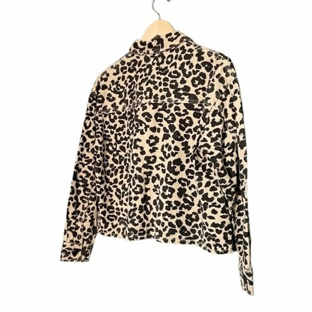 Lulus Fashionably Fierce Beige Leopard Print Denim Jean Jacket Size Small NEW - Image 6