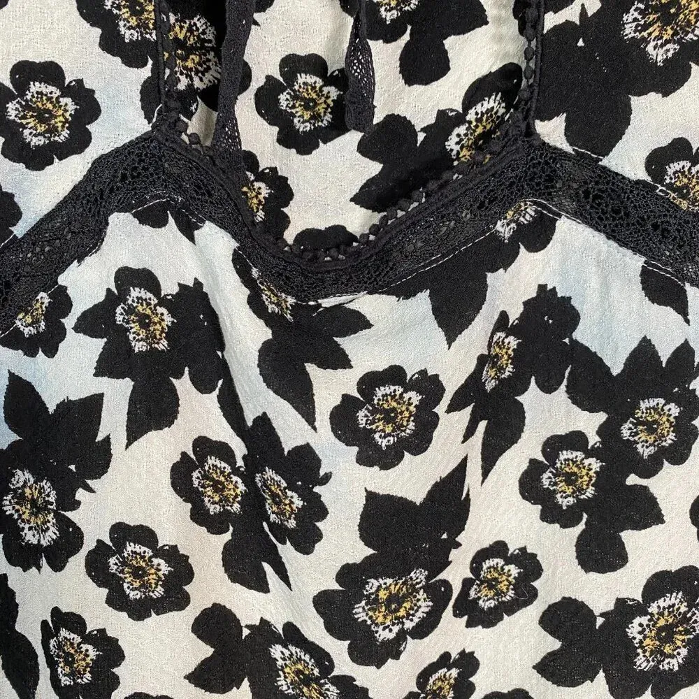 Free People Women's Size 0 3/4 Sleeve Floral Lace Trim Tunic Blouse Top White - Image 15