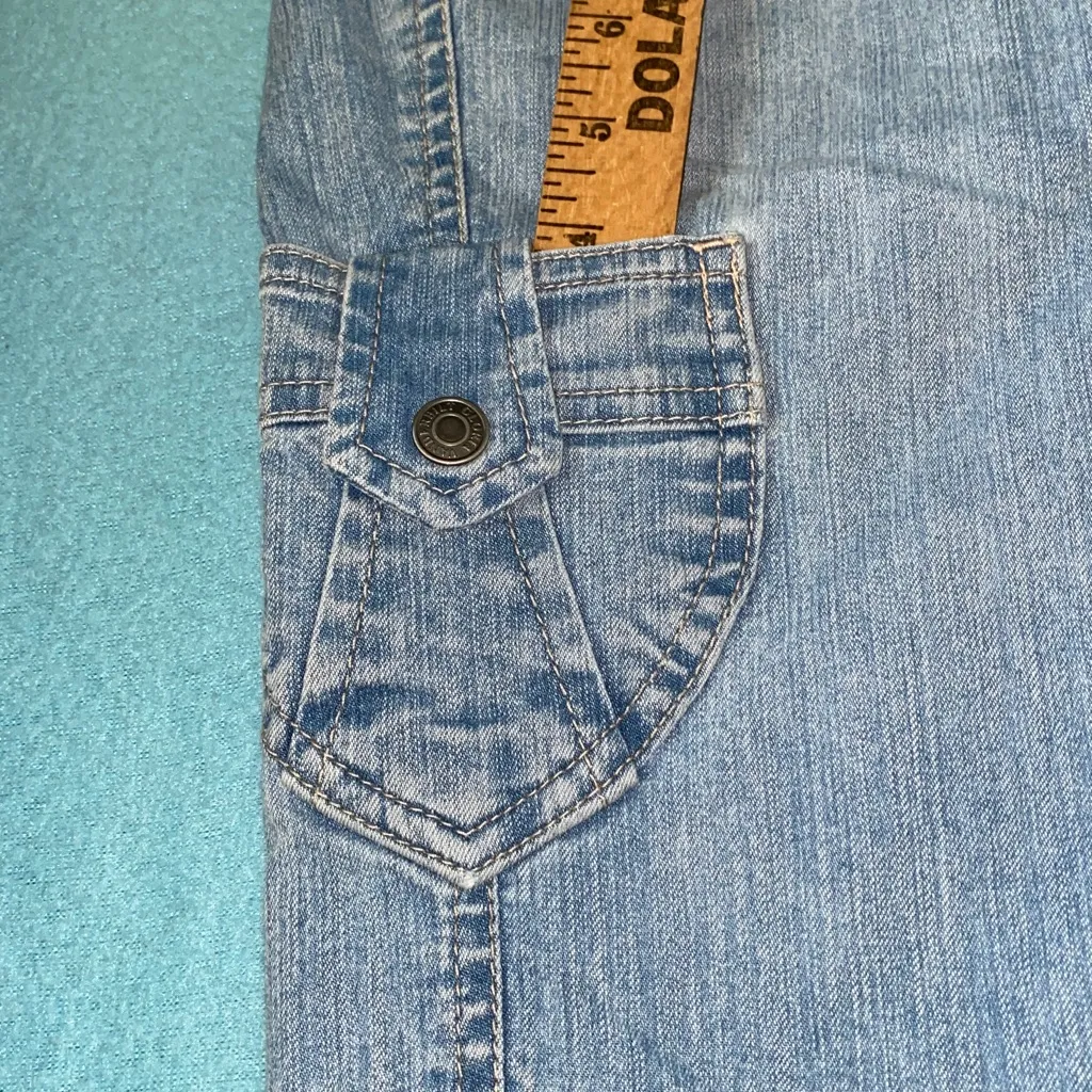 GLORIA VANDERBILT denim blue peddle pushers cargo style snap pockets size 12 - Image 13