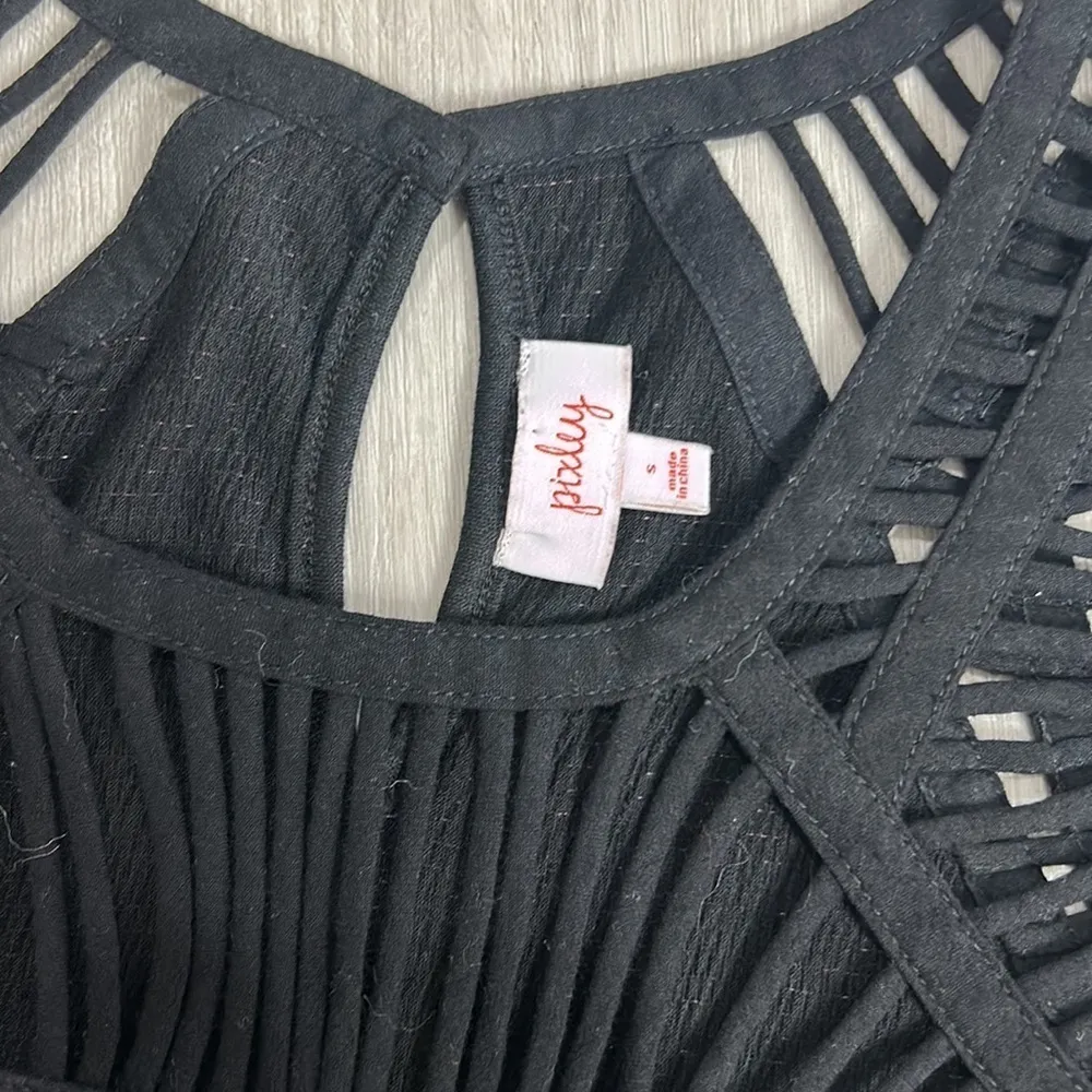 Pixely • stitch fix cutout sleeve top - Image 8