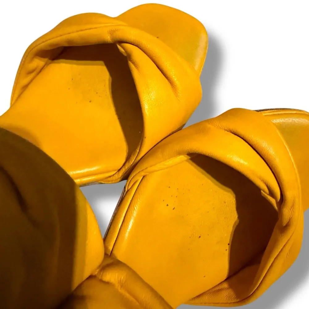 Aquazzura Twist Leather Slip On Mule Sandals Heels in Tuscan Sun Sz EU 37 / US 7 Gold - Image 8