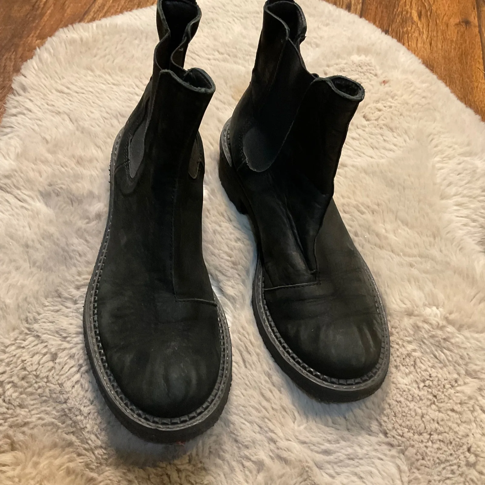 John Fluevog Slacker Moto Boots Size 7 Black Pull On Block Heel Womens Round Toe - Image 2