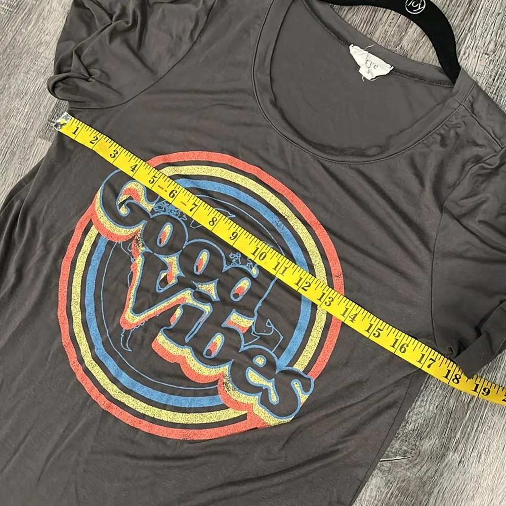 Good Vibes Graphic Tee - Image 3