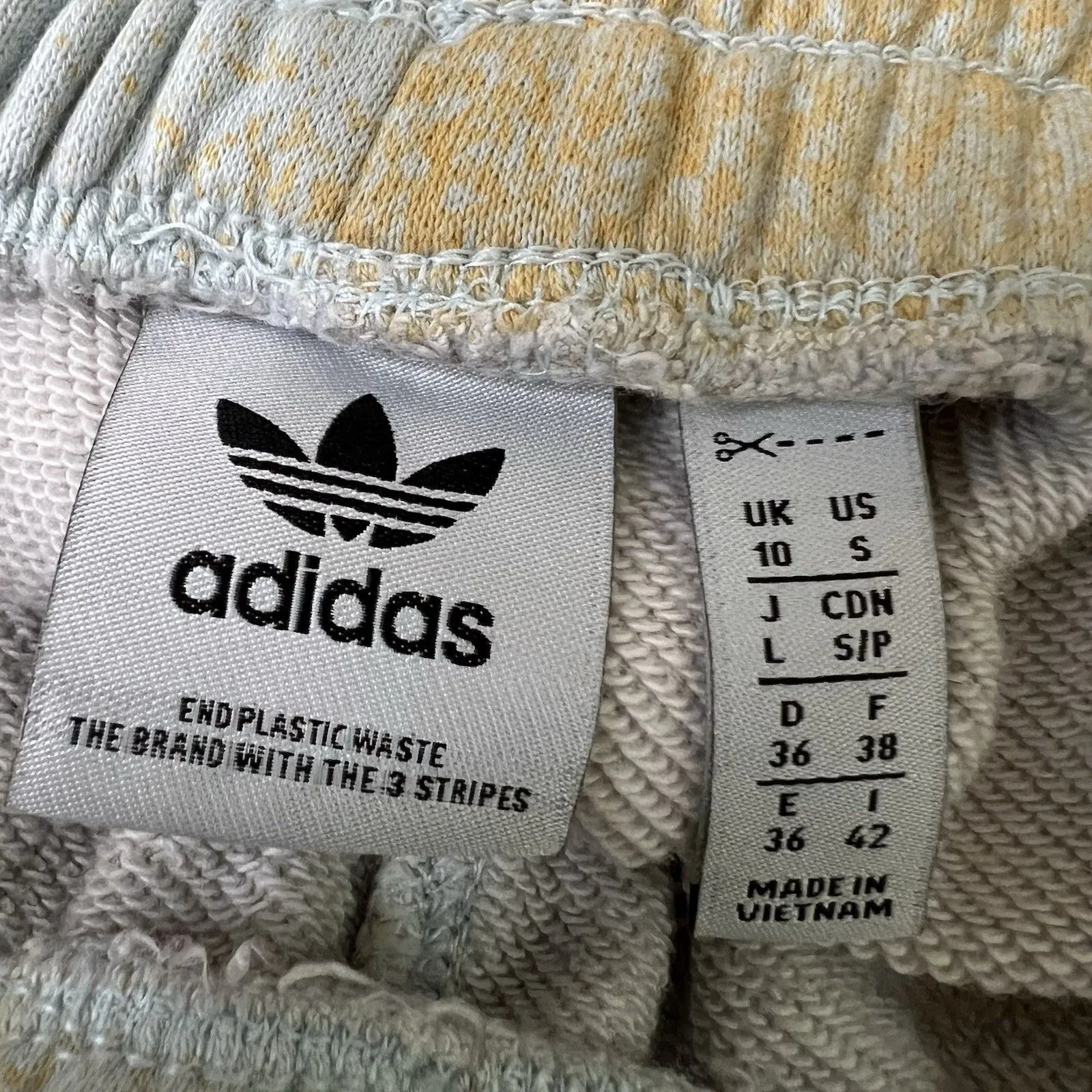 Adidas Shorts Small Almost Blue Hazy Ora BF AOP - Image 2