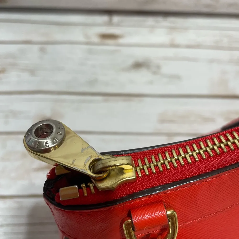 Henri Bendel  West 57th Satchel EUC - Image 4