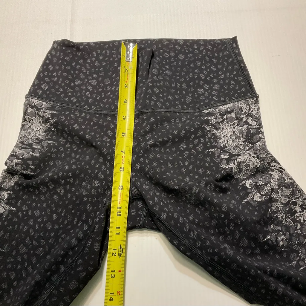 Lululemon Wunder Under Hi-Rise Tight Overlace Wunderunder HR Ice Grey Black Sz 8 - Image 7