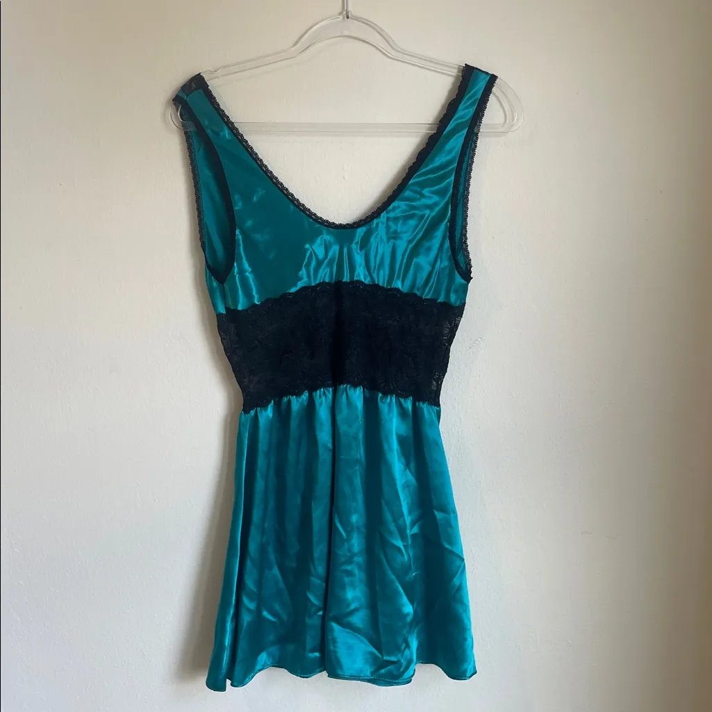 Vintage Pembrooke Turquoise Lingerie Slip Blue - Image 3