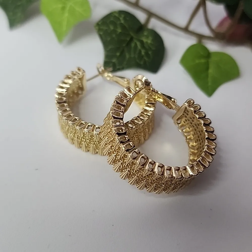 Chunky Gold Textured Wide Hoop Earrings - Image 2