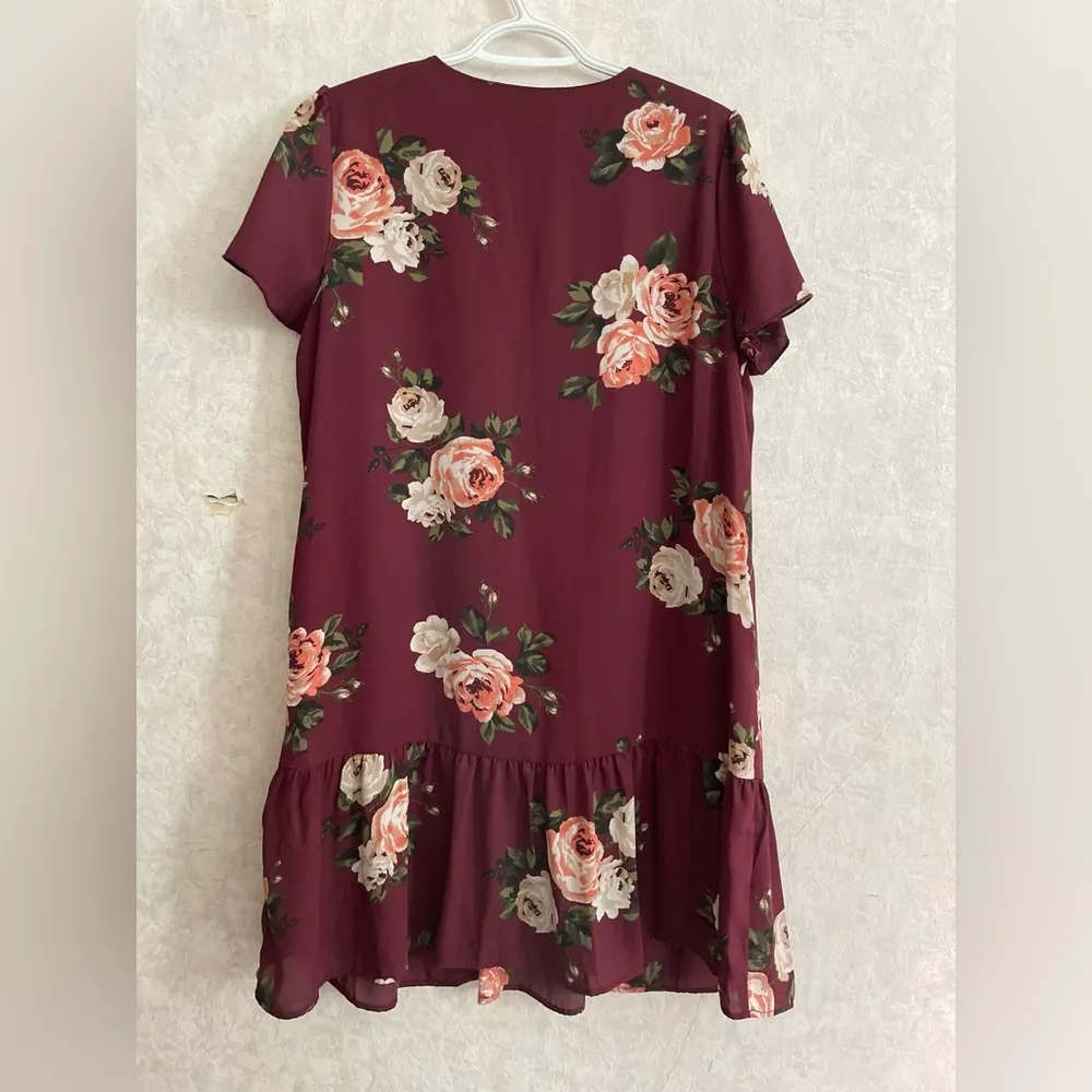 Ophelia Roe women's medium short sleeve maroon floral dress - Image 5