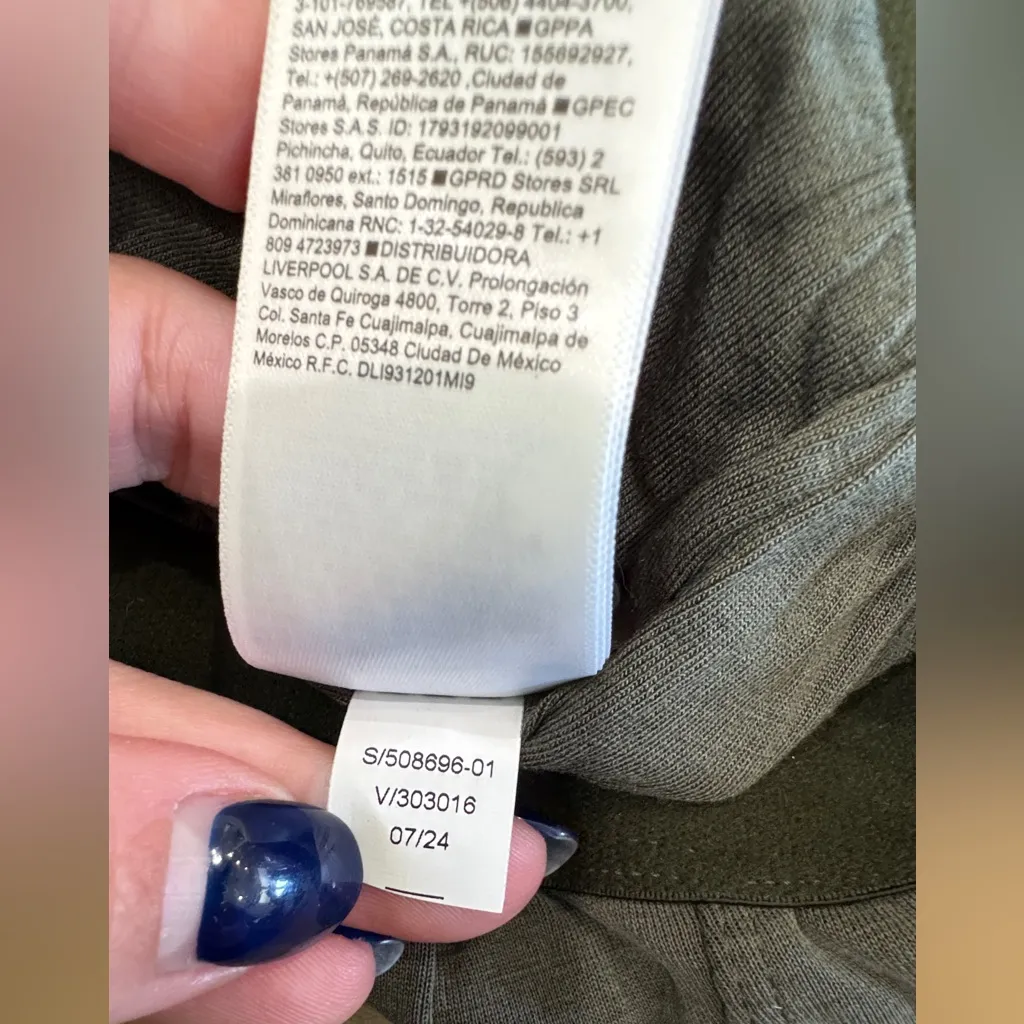 Athleta  Seasoft Bubble Hem Full Zip Aspen Olive Green size medium - Image 8