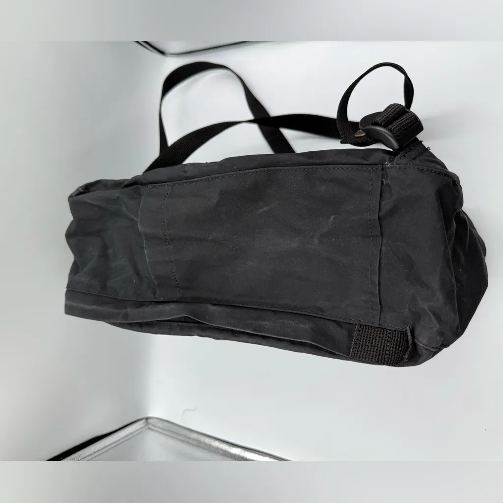 Fjallraven Kanken Backpack Black - Image 4